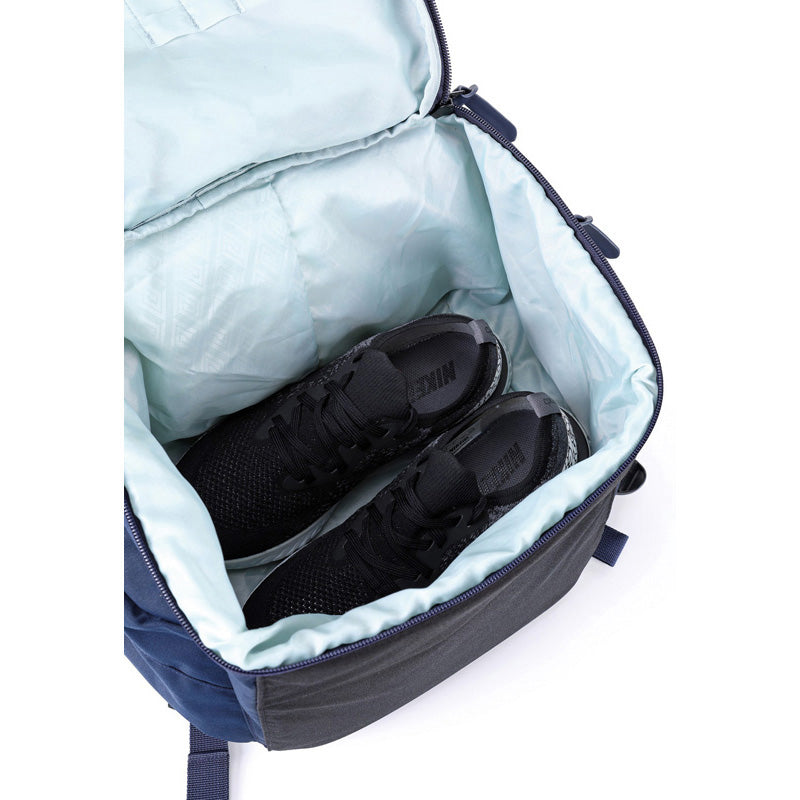Nitro Weekender 42L Rucksack mit 17 Zoll Laptopfach Nightsky