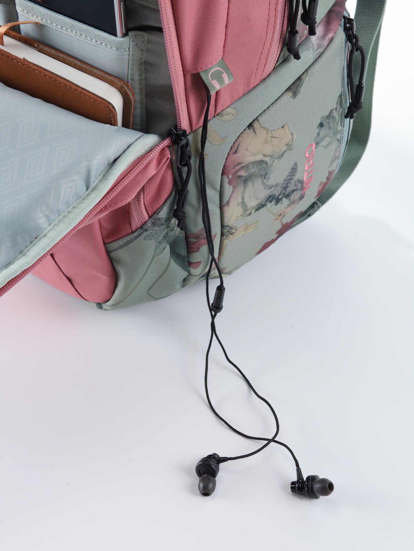Nitro Stash 29L Rucksack mit 15 Zoll Laptopfach WOODROSE