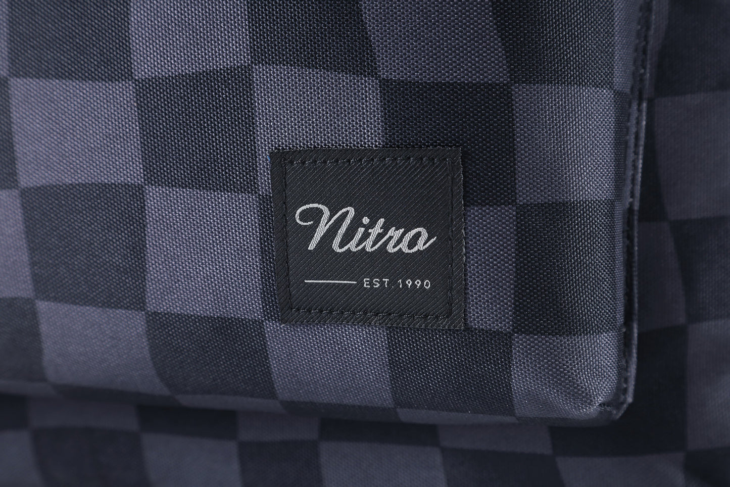 Nitro Urban Plus 28L Rucksack mit 15 Zoll Laptopfach Checker