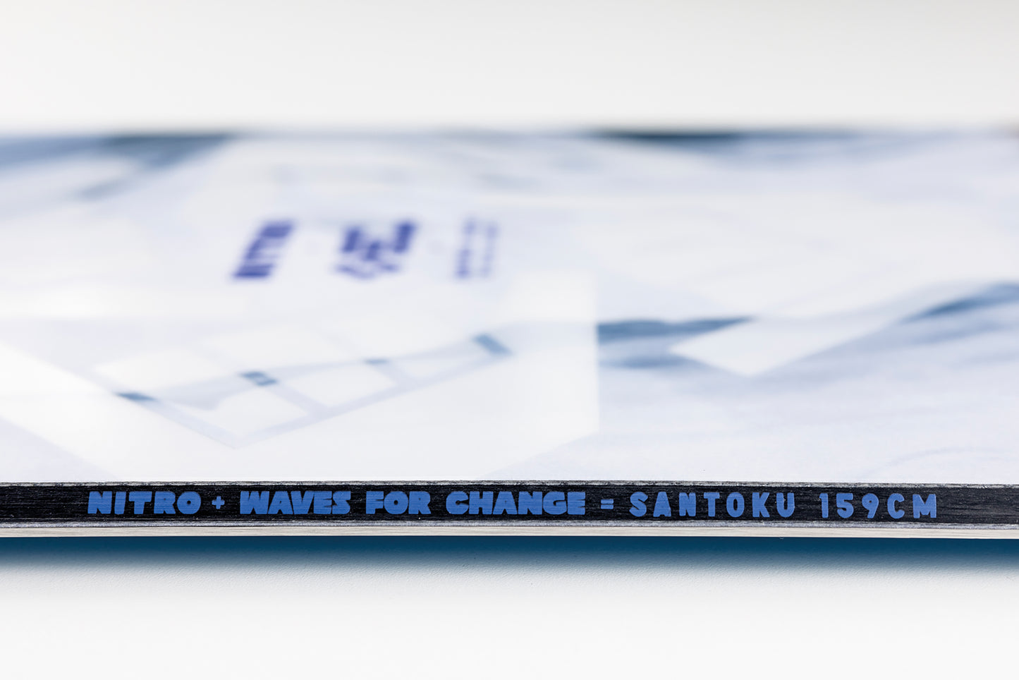 Nitro SANTOKU Snowboard Herren Freestyle All-Mountain Backcountry One- Winter 2026