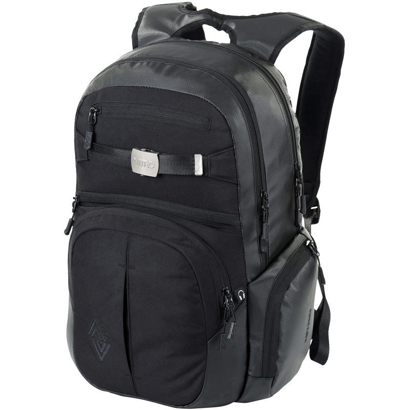 Nitro Hero 37L Rucksack mit 17 Zoll Laptopfach Tough Black