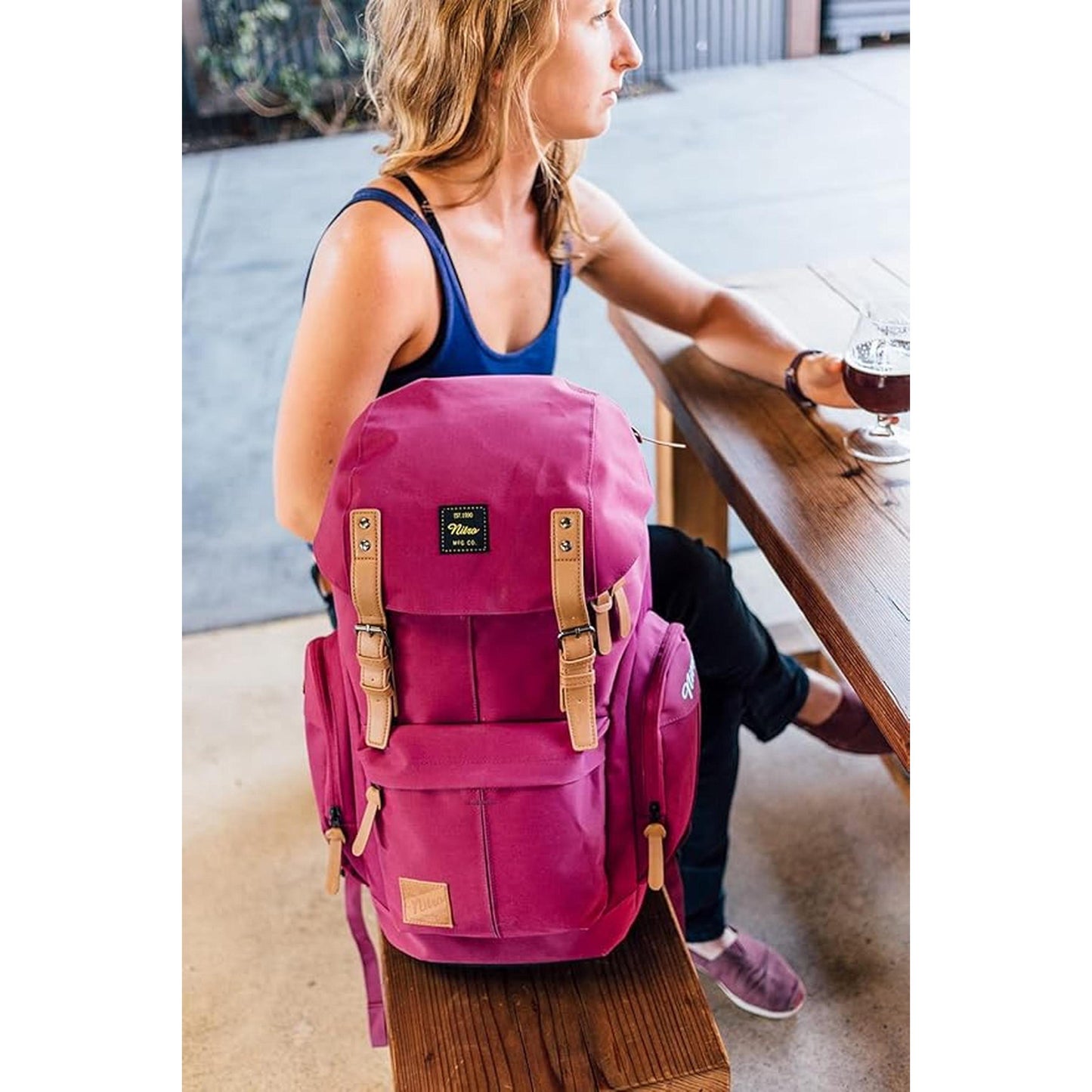 Nitro Daypacker 32L Rucksack mit 15 Zoll Laptopfach Grateful Pink