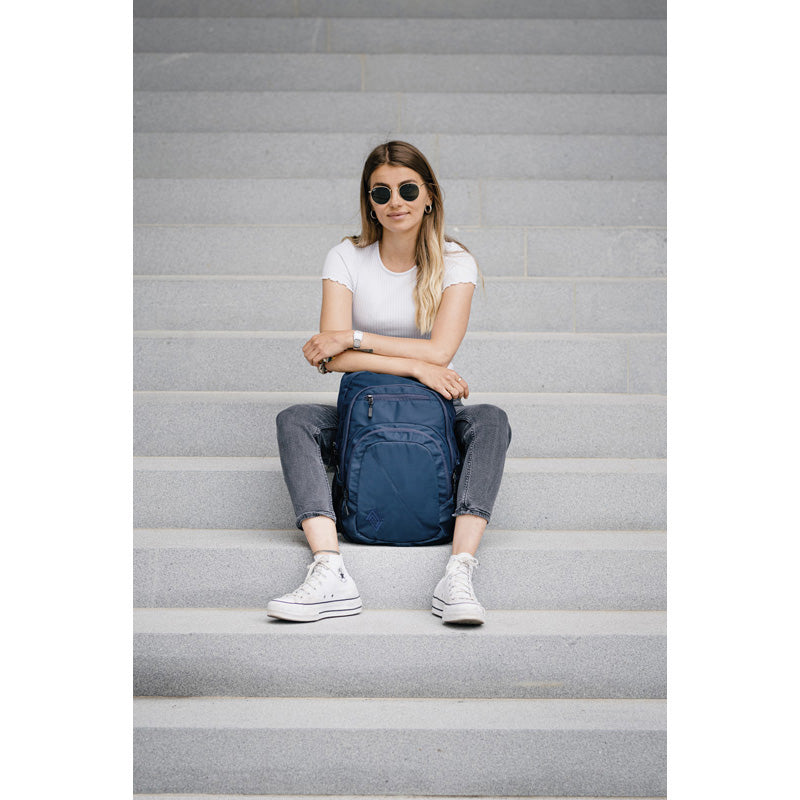 Nitro Stash 29L Rucksack mit 15 Zoll Laptopfach Nightsky