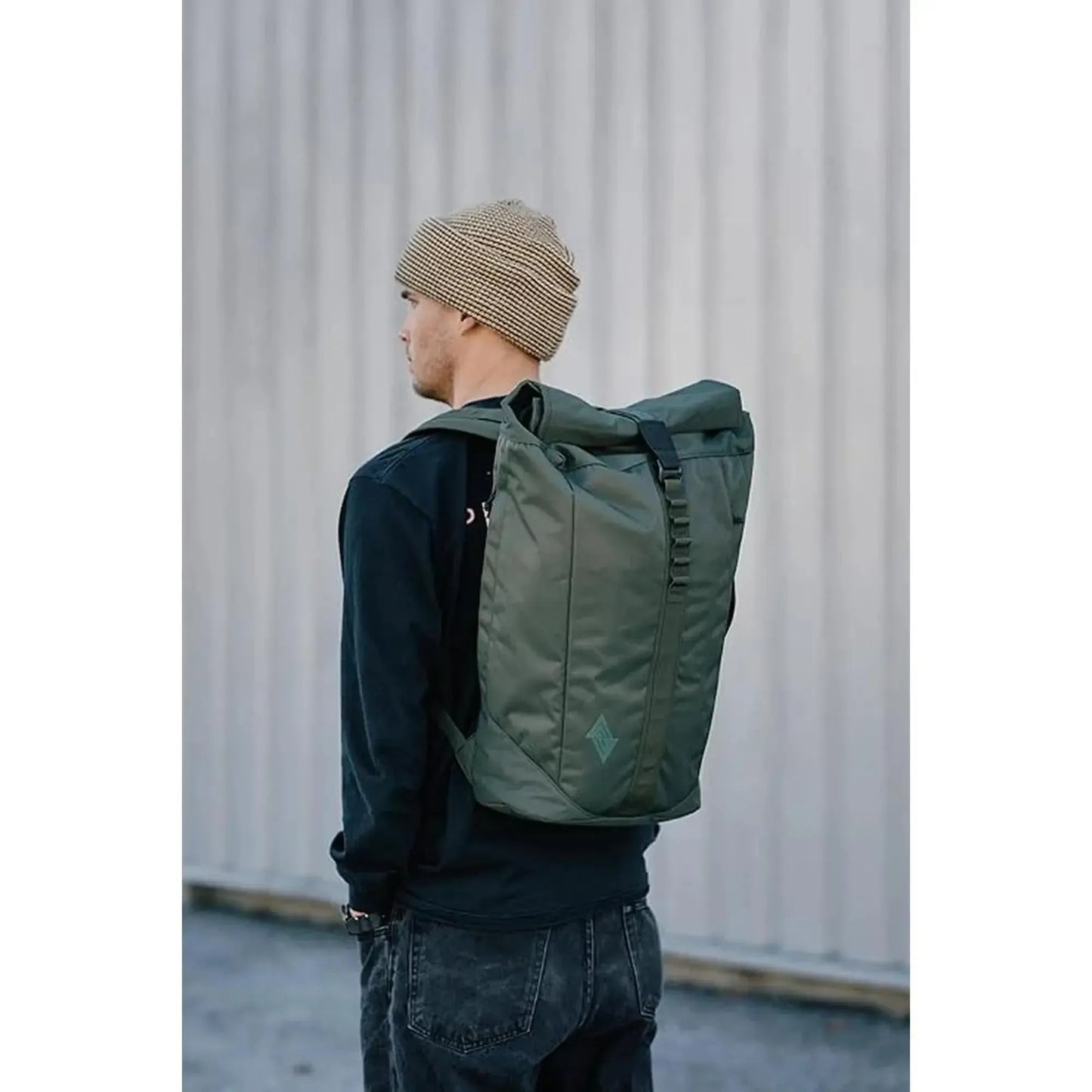 Nitro Scrambler 28L Rucksack mit 15 Zoll Laptopfach Almond-Nitrobags-Shop