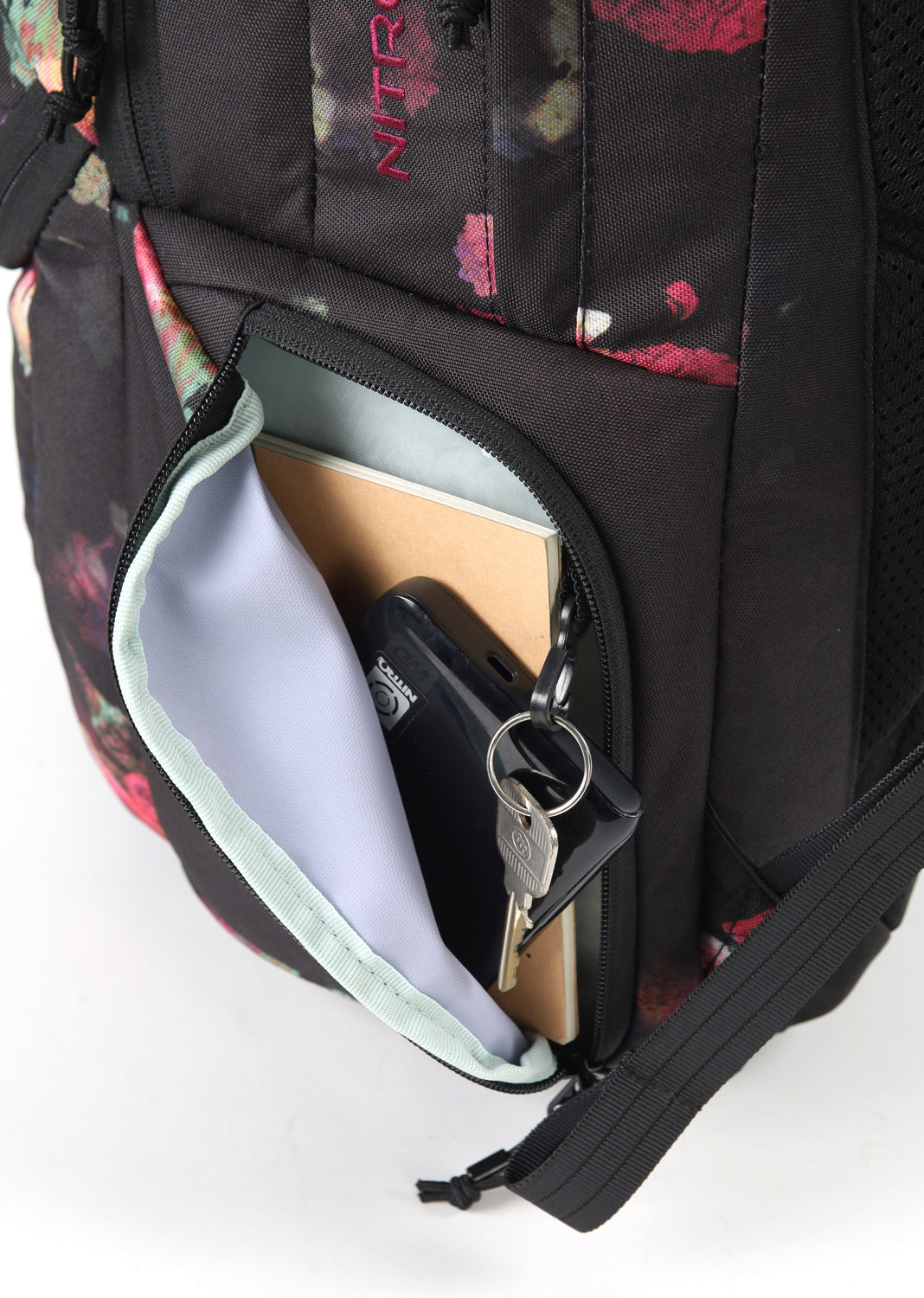 Nitro Future Hero 37 Liter Rucksack BLACK ROSE (Blumen) Daypack mit 17 Zoll Laptopfach