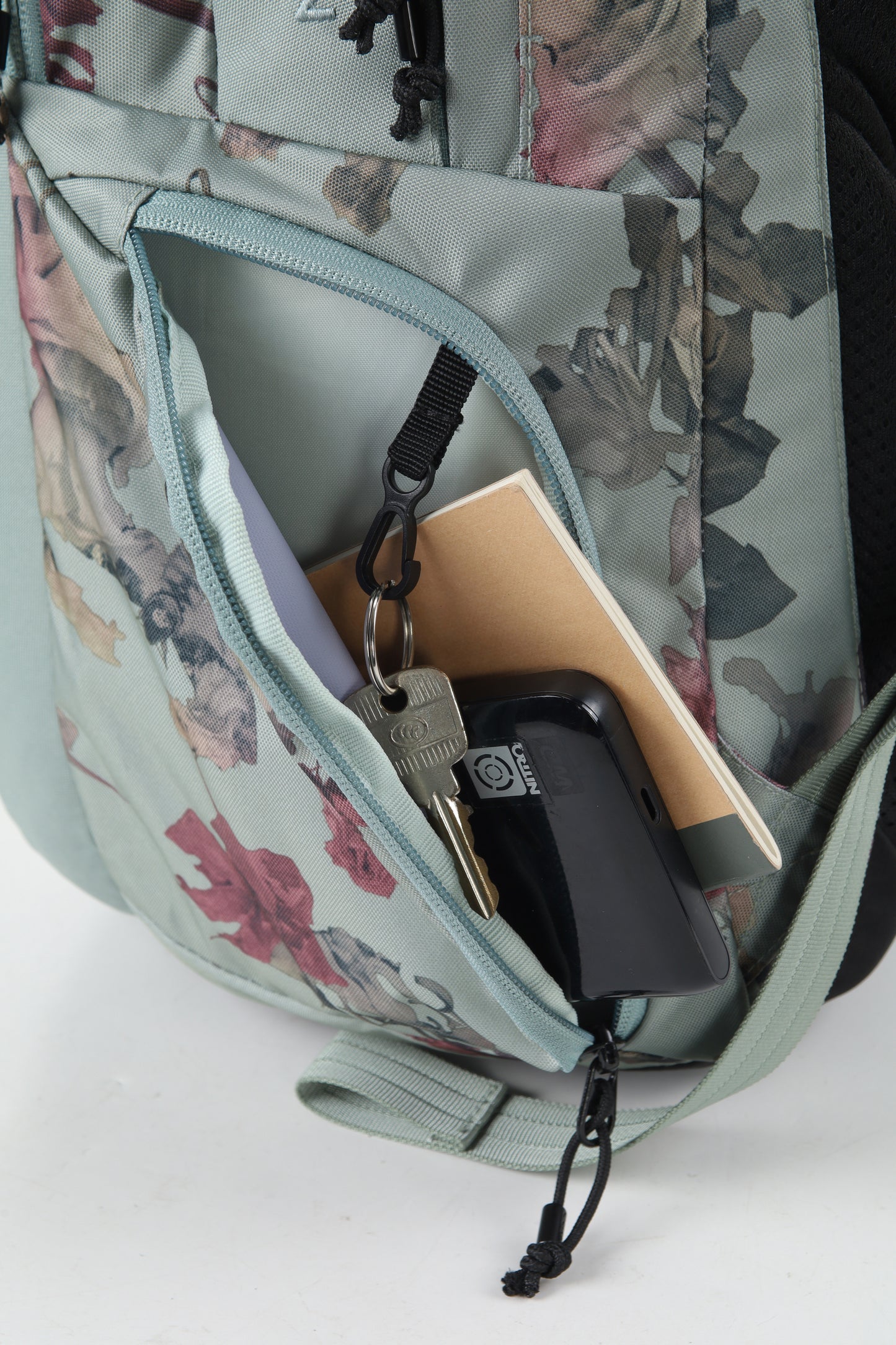 Nitro Future Hero 37 Liter Rucksack DEAD FLOWER Blumen Pack mit 17 Zoll Laptopfach