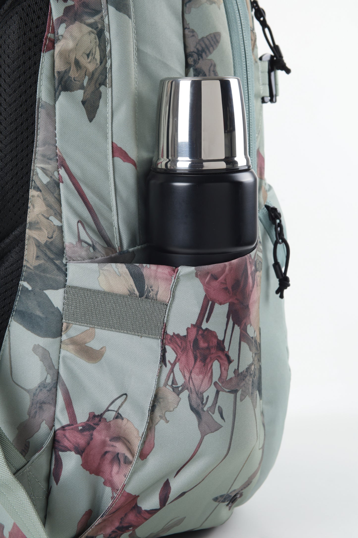 Nitro Future Hero 37 Liter Rucksack DEAD FLOWER Blumen Pack mit 17 Zoll Laptopfach