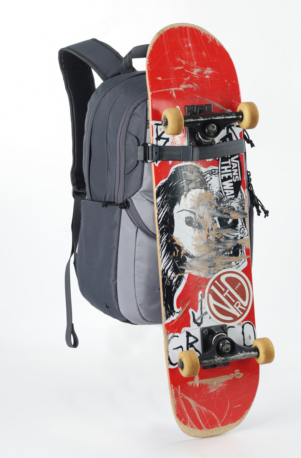 Nitro Future Hero 37 Liter Rucksack Graphite Daypack mit 17 Zoll Laptopfach