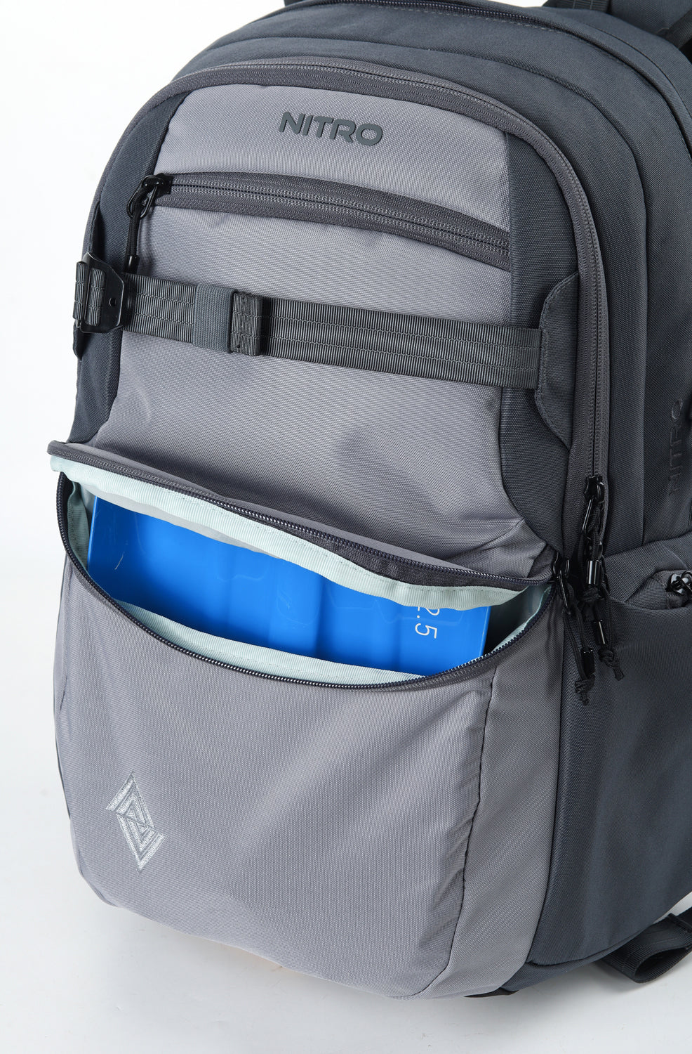 Nitro Future Hero 37 Liter Rucksack Graphite Daypack mit 17 Zoll Laptopfach