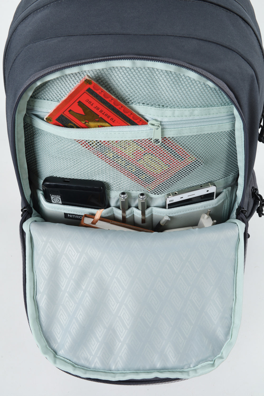 Nitro Future Hero 37 Liter Rucksack Graphite Daypack mit 17 Zoll Laptopfach
