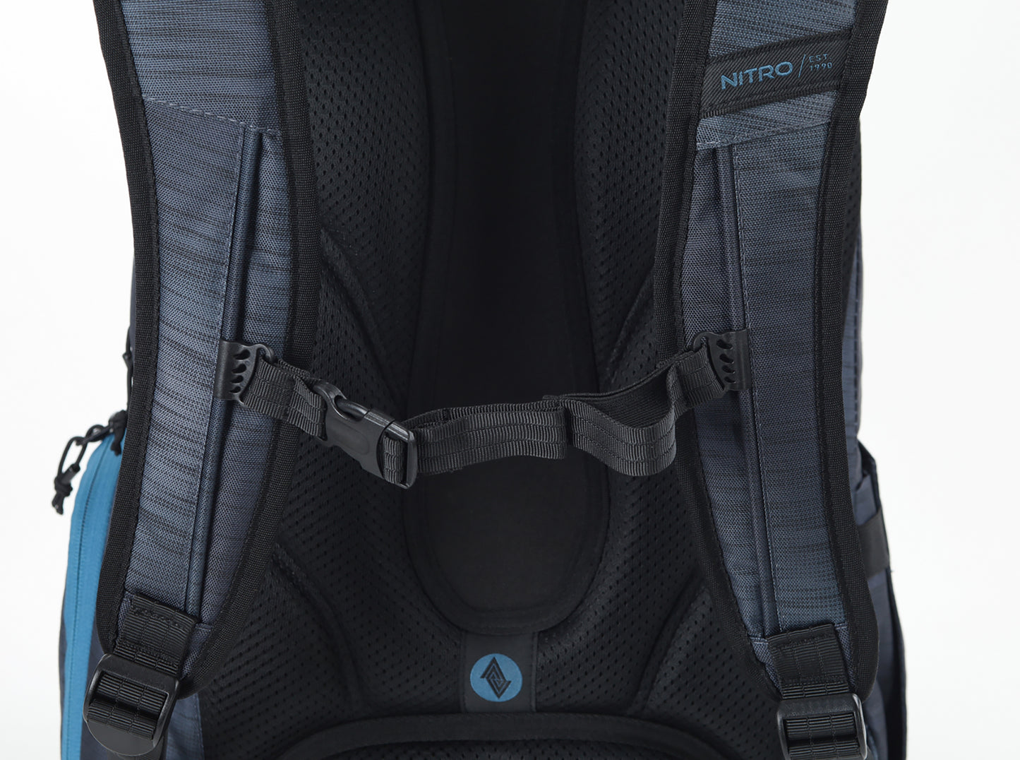 Nitro Future Hero 37 Liter Rucksack HAZE Daypack mit 17 Zoll Laptopfach