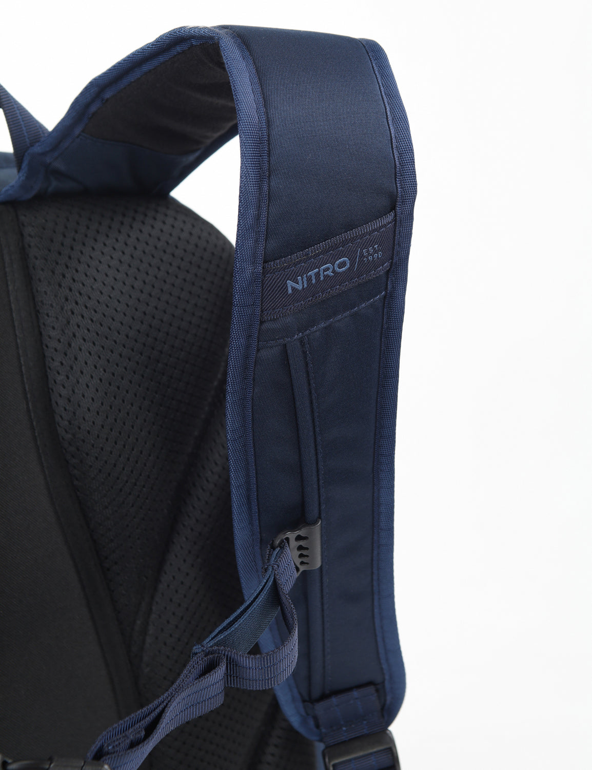 Nitro Future Hero 37 Liter Rucksack NIGHT SKY (Dunkelblau) Daypack mit 17 Zoll Laptopfach