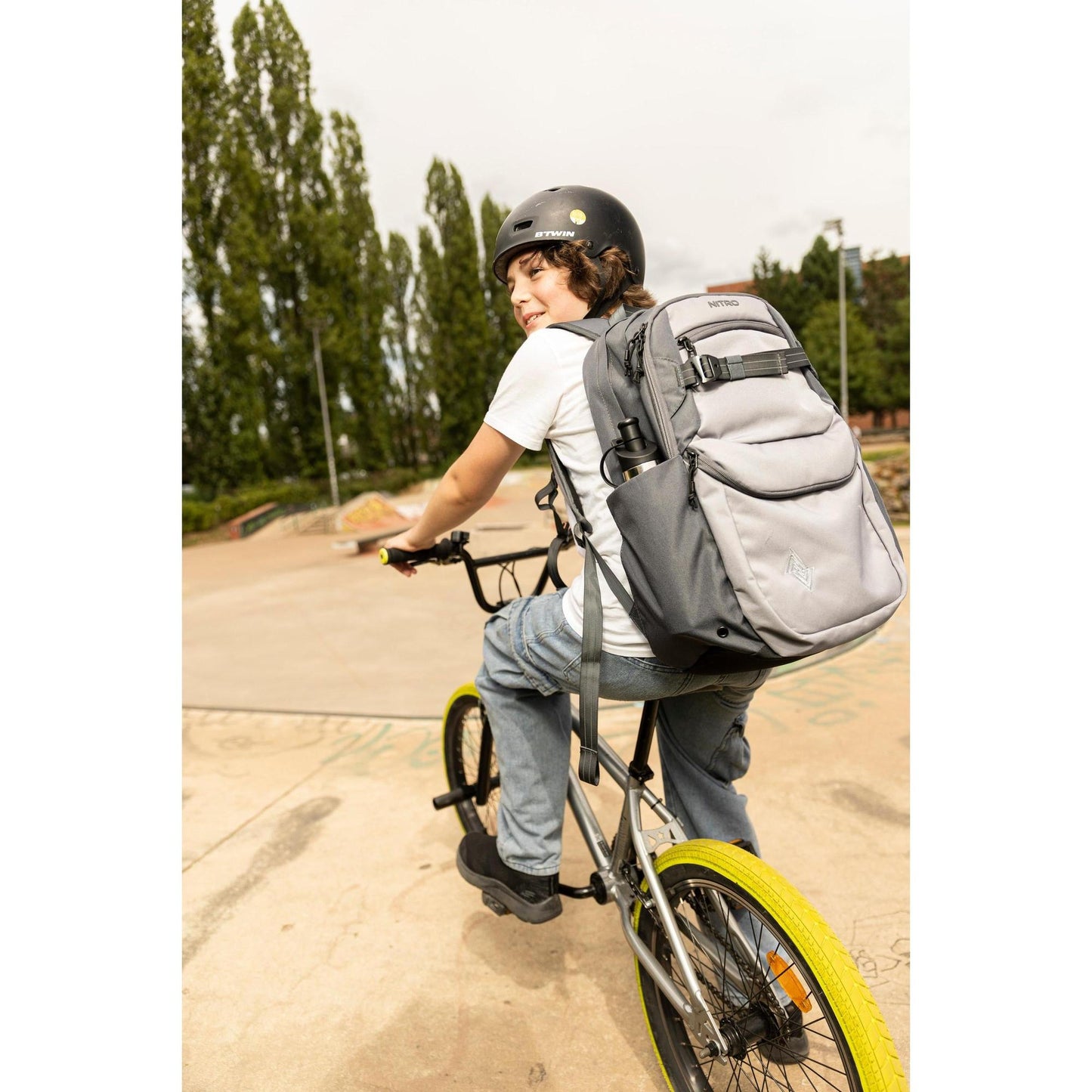 Nitro Future Hero 35 Liter Rucksack Graphite Daypack mit 17 Zoll Laptopfach