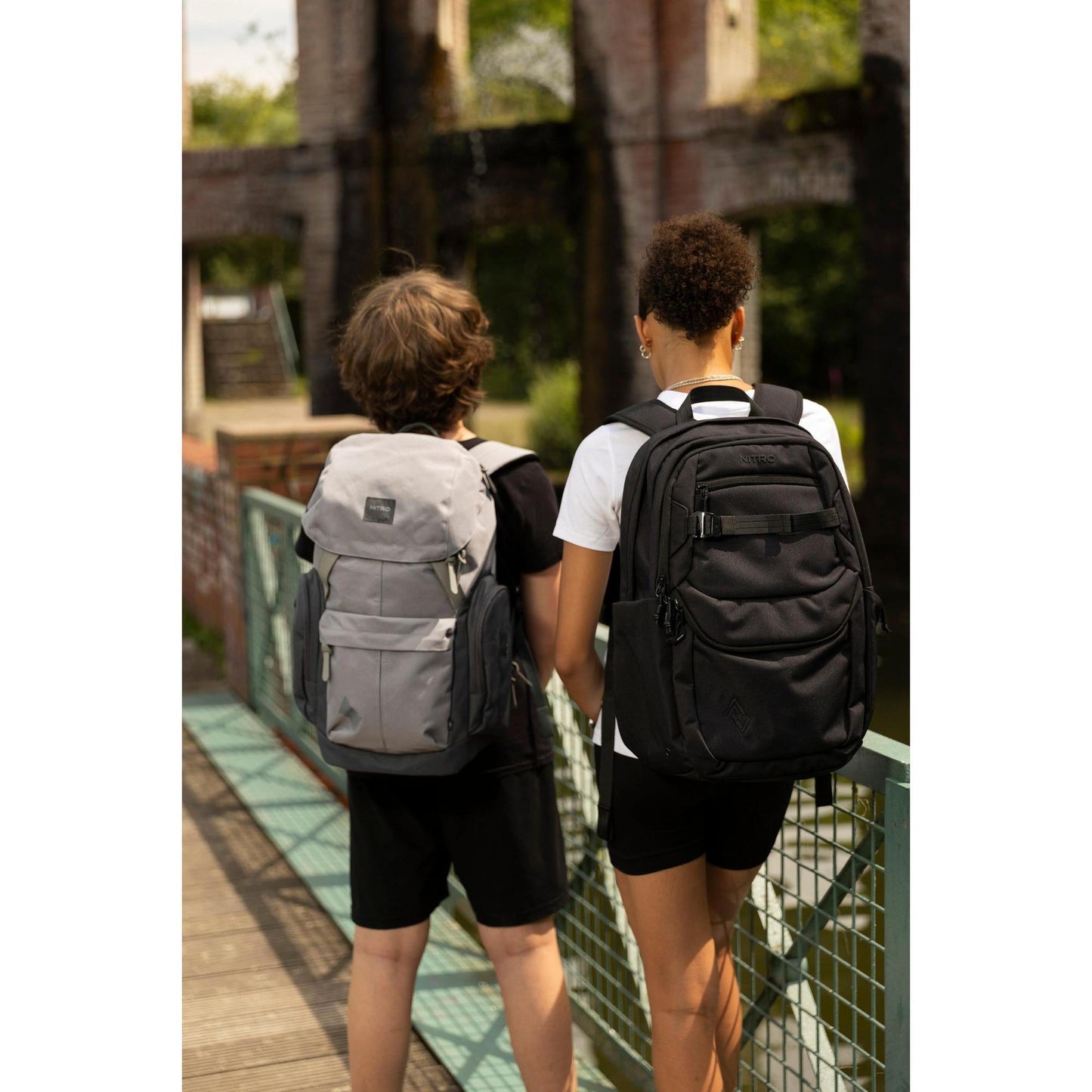 Nitro Future Hero 35 Liter Rucksack TRUE BLACK (Schwarz) Daypack mit 17 Zoll Laptopfach