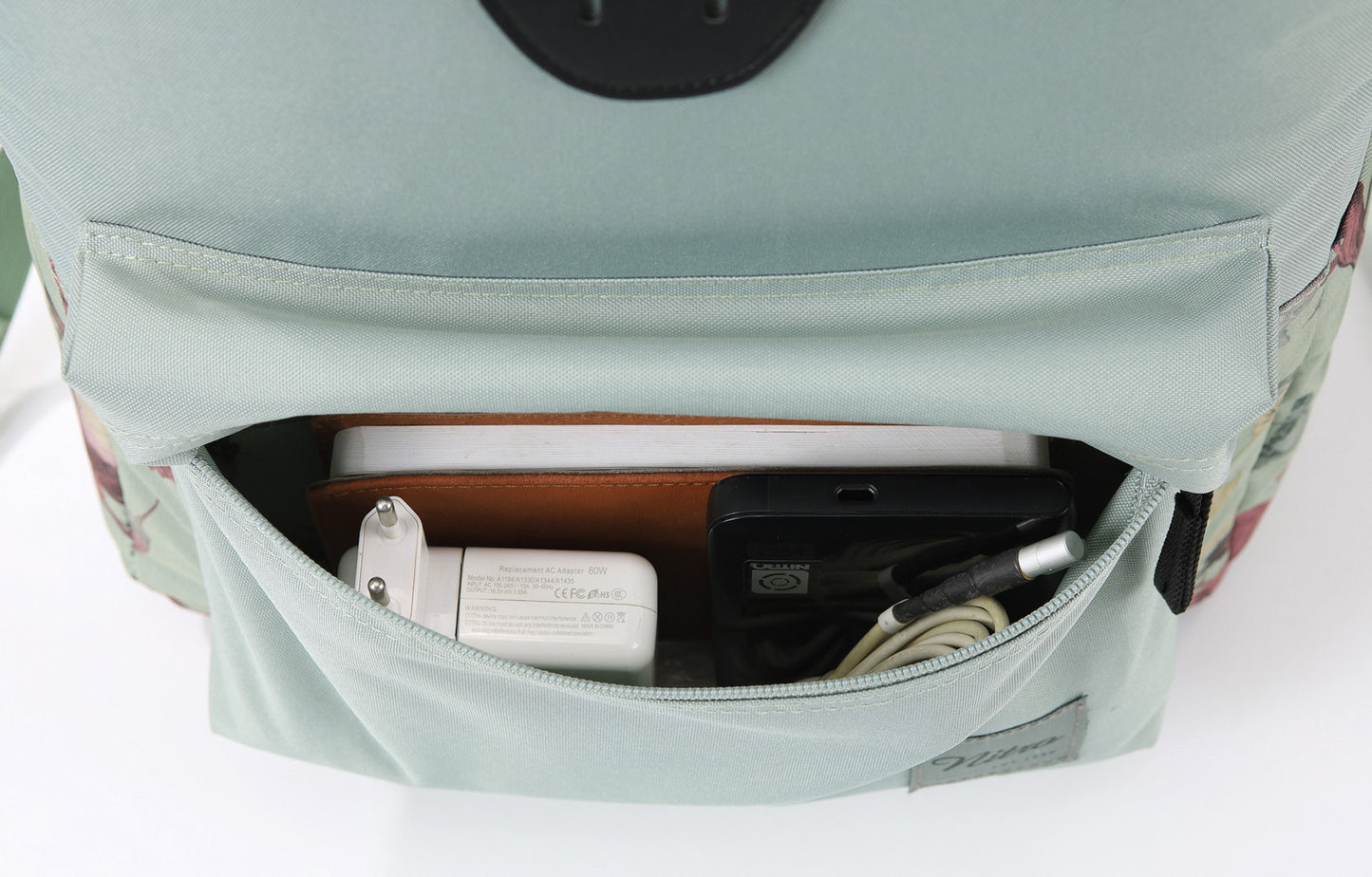 Nitro Urban Plus 28L Rucksack mit 15 Zoll Laptopfach Dead Flower