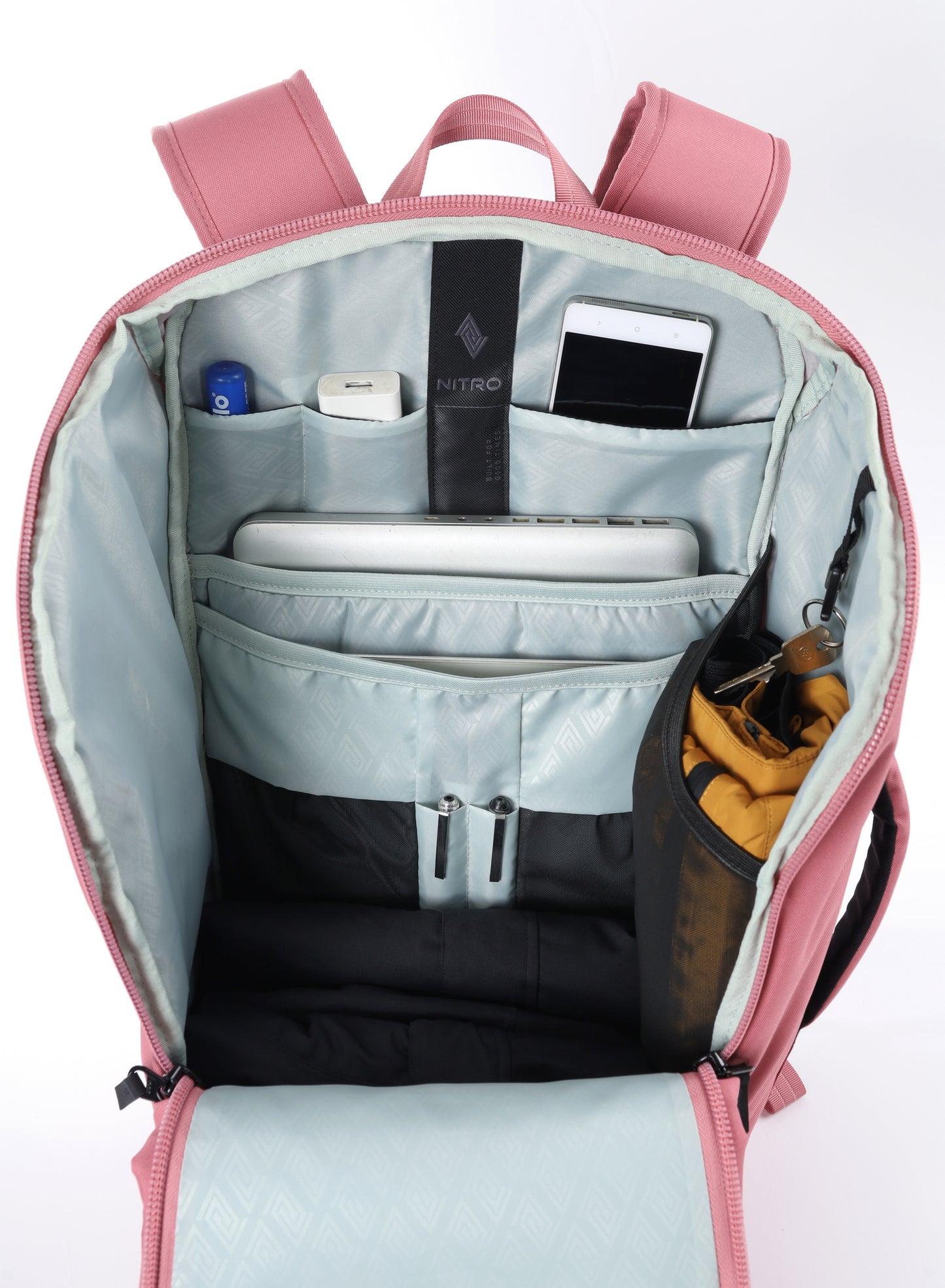 Nitro Nikuro Traveler 32 L Rucksack mit 17 Zoll Laptopfach WOODROSE