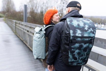 Nitro Nikuro Traveler 32L Rucksack mit 17 Zoll Laptopfach Reef Break