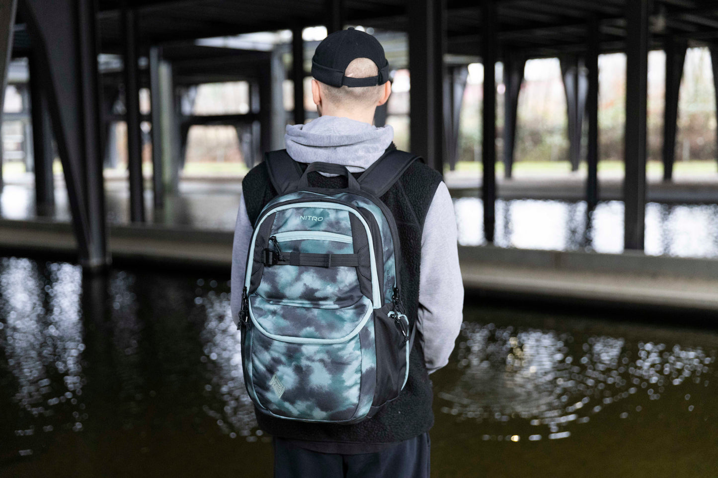 Nitro Future Hero 37 Liter Rucksack Reef Break Daypack mit 17 Zoll Laptopfach