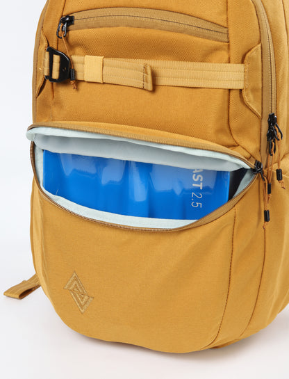 Nitro Future Hero 37 Liter Rucksack Daypack mit 17 Zoll Laptopfach Farbe Amber Glow