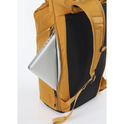 Nitro Cosmo 24-26 Liter Rucksack mit Laptopfach 15 Zoll Farbe: AMBER GLOW