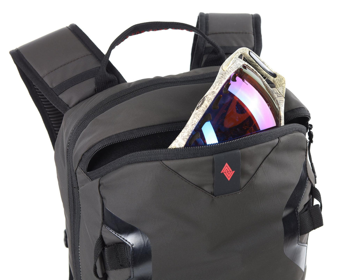 Nitro Rover 14 Pack 14L Snowboard-/Tourenrucksack – Raven – Detailansicht 12