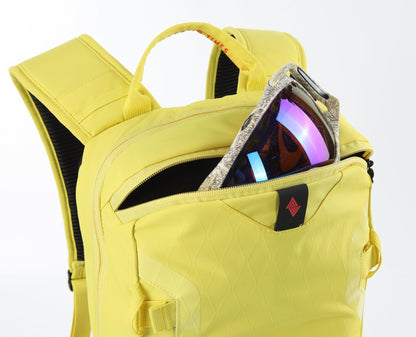 Nitro Rover 14 Pack 14L Snowboard-/Tourenrucksack – Illuminating – Detailansicht 9