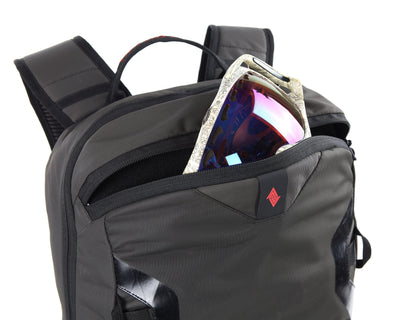 Nitro Rover 22 Pack 22L Snowboard-/Tourenrucksack – Raven – Detailansicht 13
