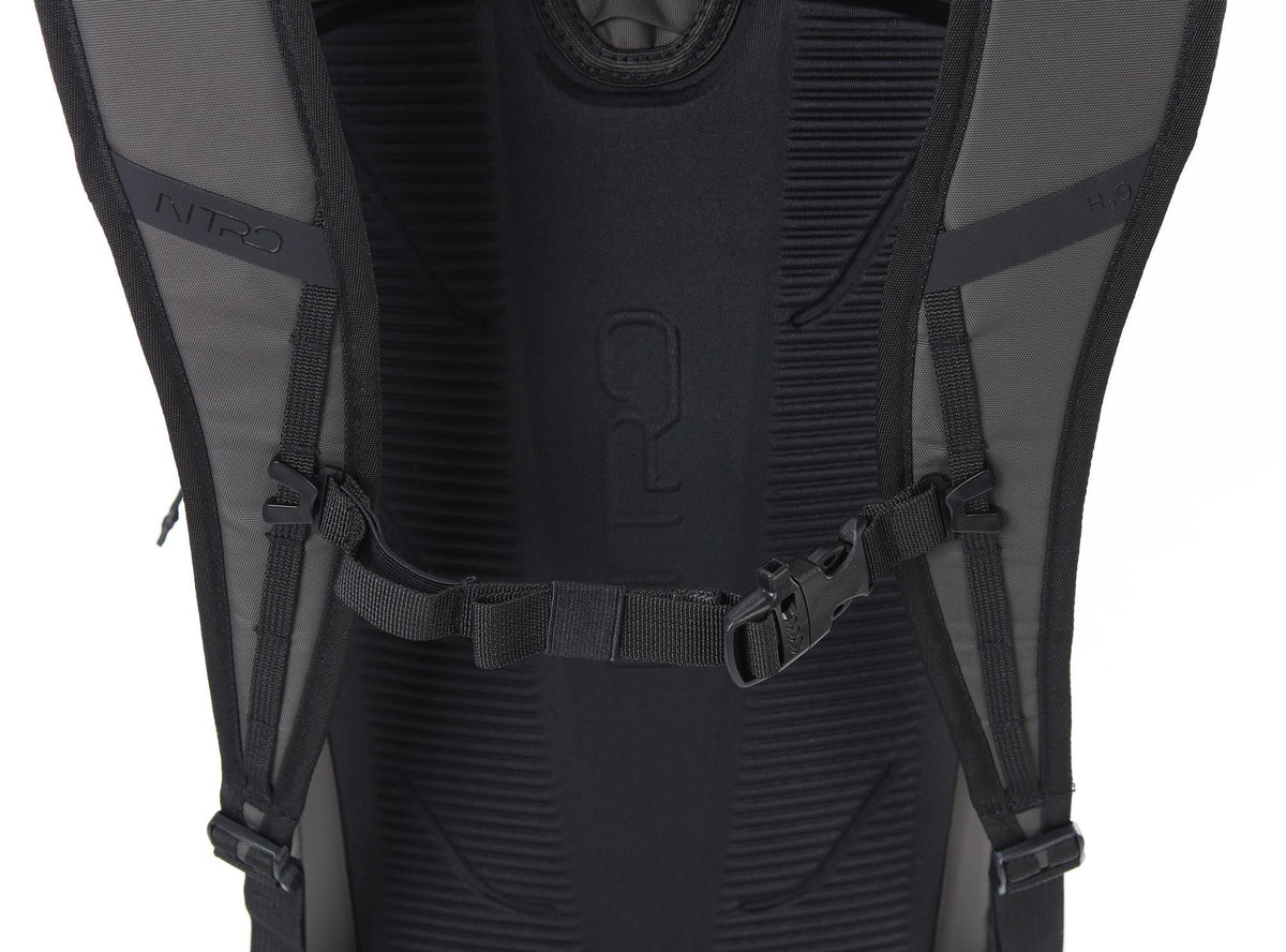 Nitro Rover 22 Pack 22L Snowboard-/Tourenrucksack – Raven – Detailansicht 2