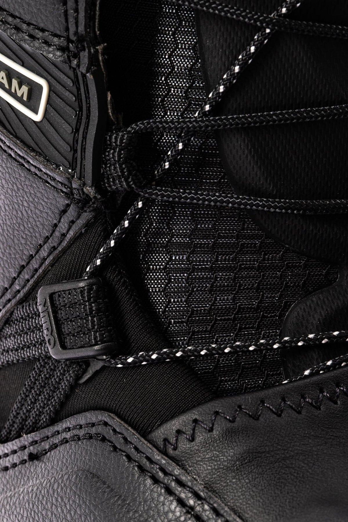 Nitro Team Step On TLS Men Snowboard Boots 2027 – Black – Detailansicht