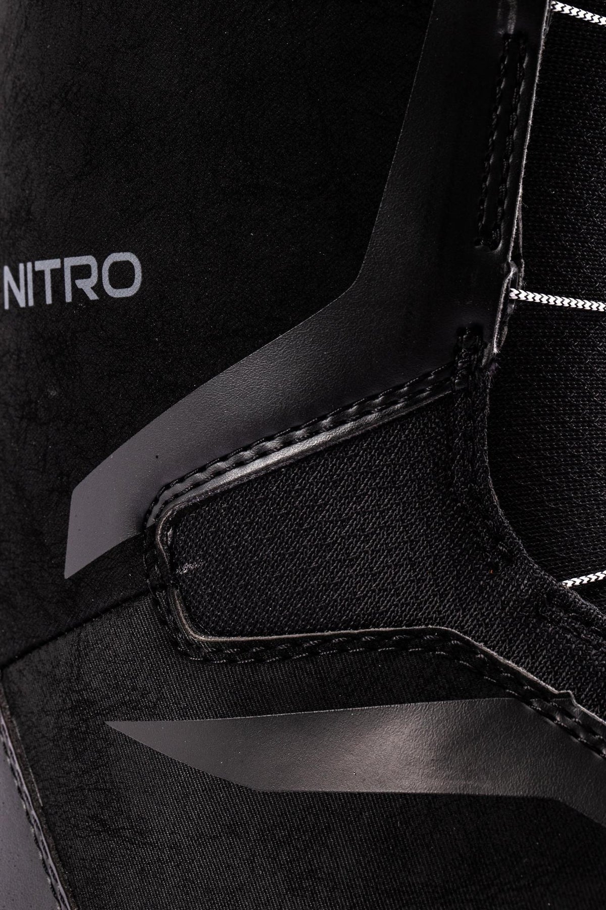 Nitro Sentinel Step On BOA Men Snowboard Boots 2027 – Black – Detailansicht