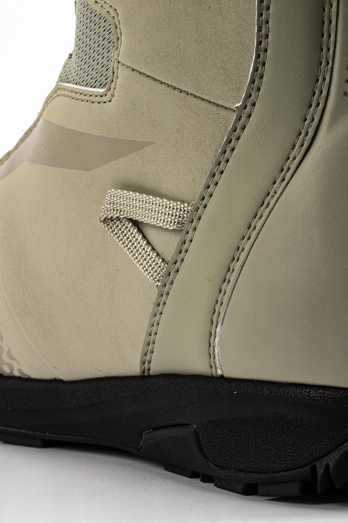 Nitro Sentinel Step On BOA Men Snowboard Boots 2027 – Sand – Detailansicht
