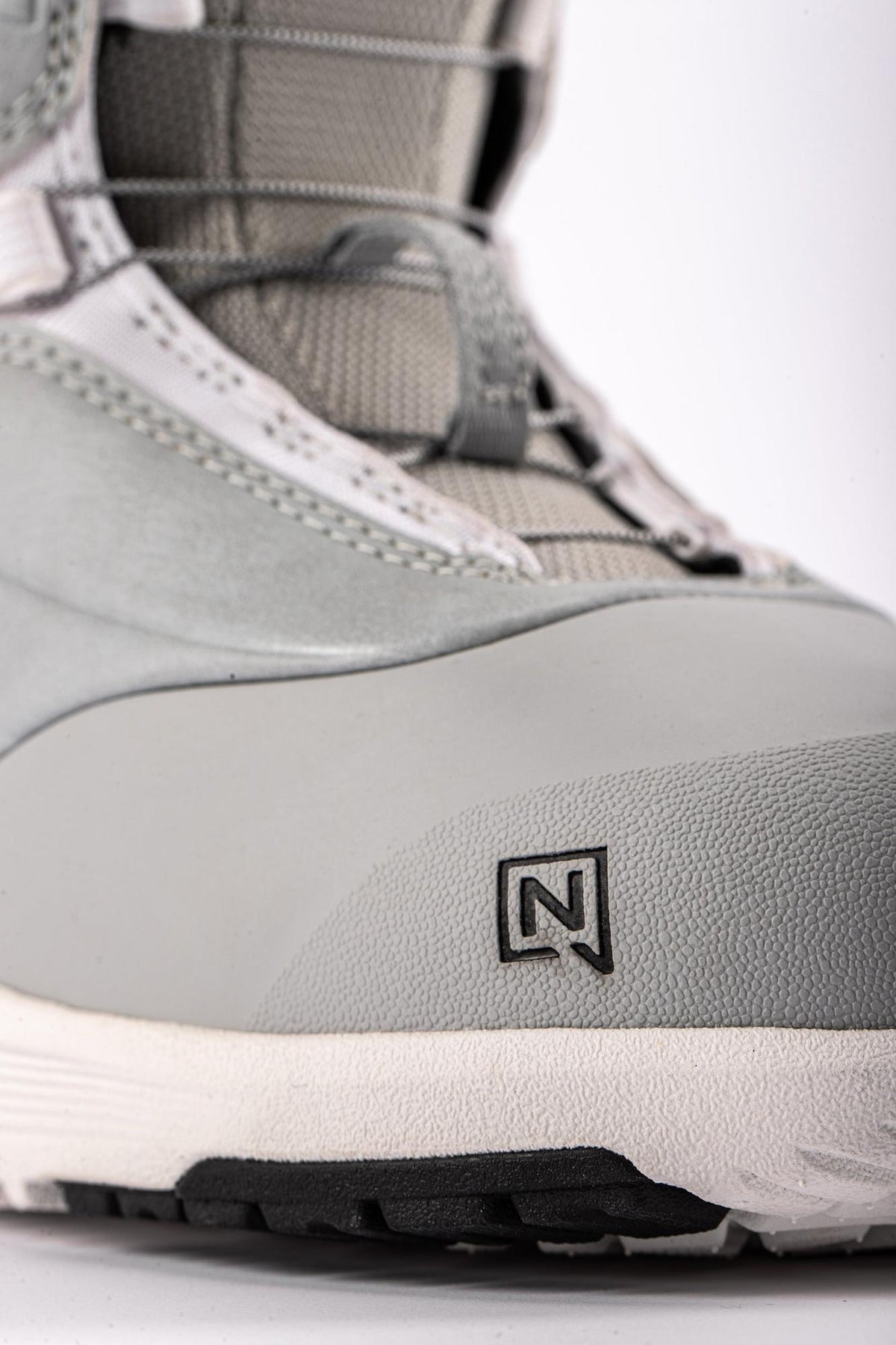 Nitro Crown BOA Women Snowboard Boots 2027 – Light Grey – Detailansicht