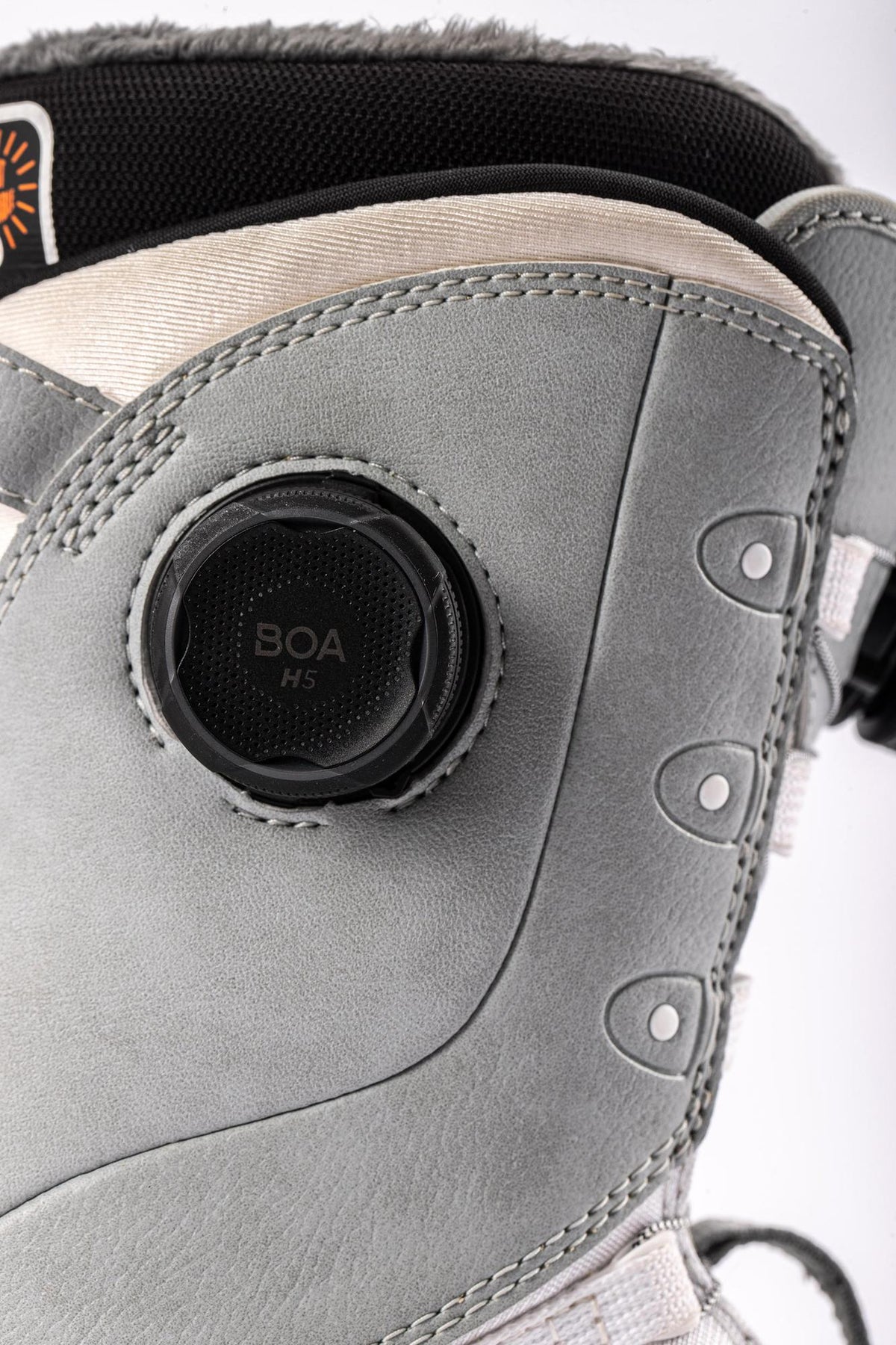 Nitro Crown BOA Women Snowboard Boots 2027 – Light Grey – Detailansicht