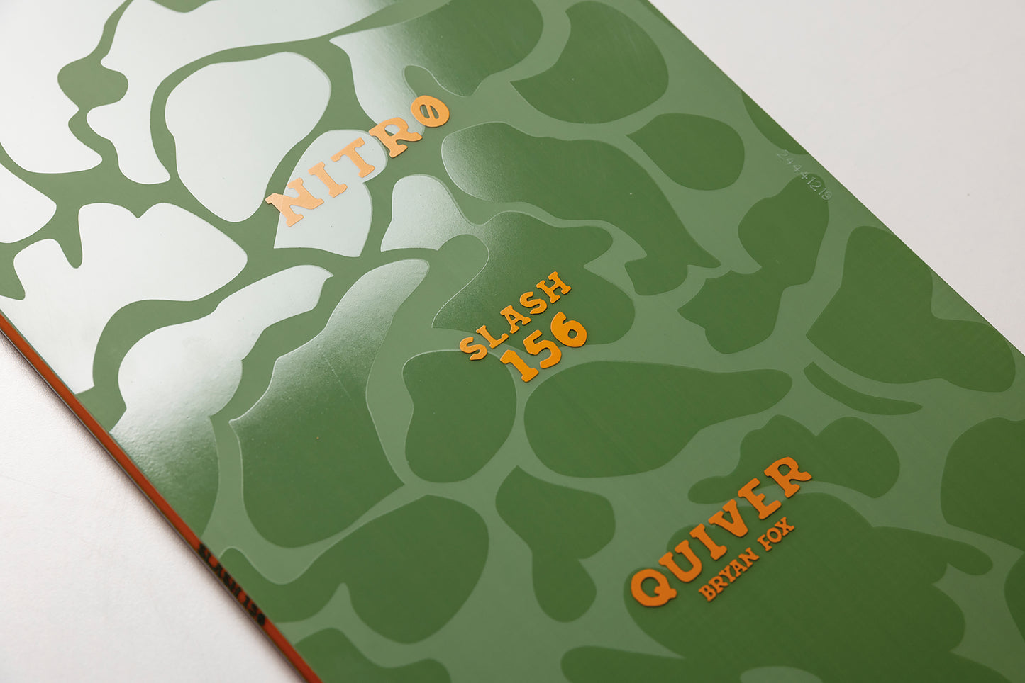 Nitro SLASH Snowboard Herren Surf-Feeling Winter 2026