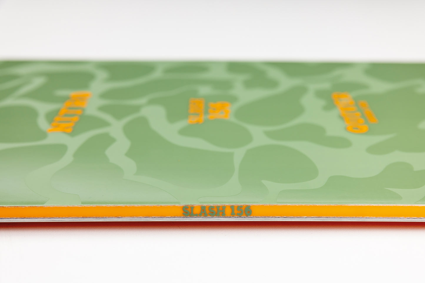 Nitro SLASH Snowboard Herren Surf-Feeling Winter 2026