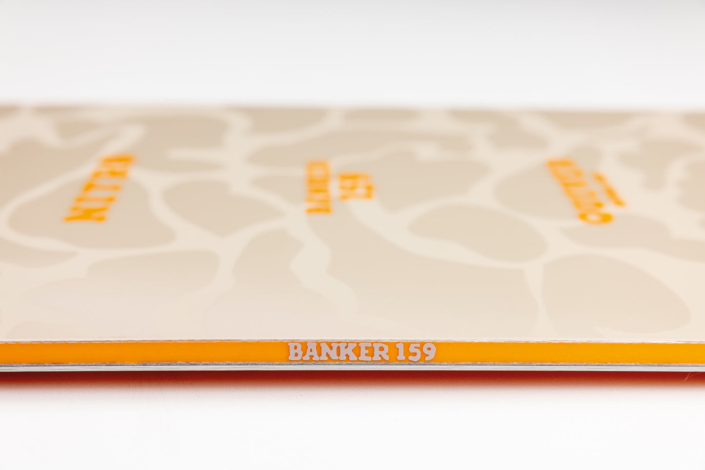 Nitro BANKER Snowboard Mens Winter 2026  High-Speed All-Mountain Carving Board