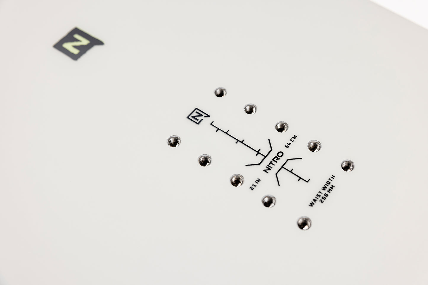 Nitro ALTERNATOR Snowboard Mens Winter 2026