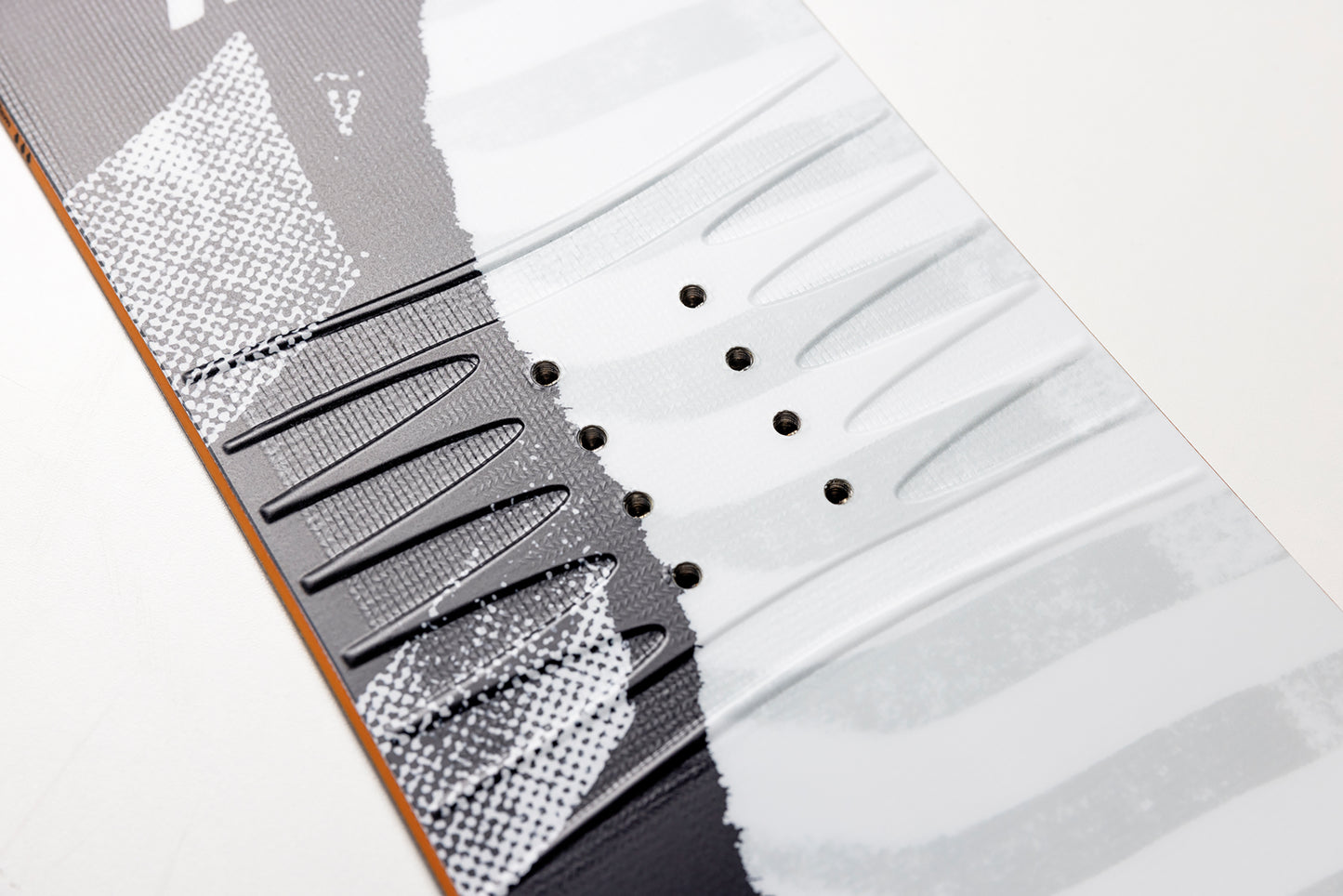 Nitro RIPPER YOUTH X VOLCOM Snowboard Jugendliche 2026