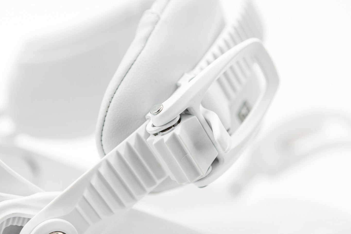 Nitro COSMIC Damen Snowboard Bindung WHITE 2026 All-Mountain