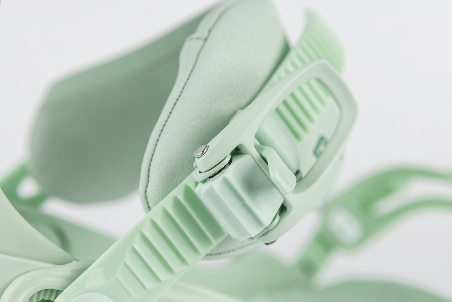 Nitro COSMIC Damen Snowboard Bindung MINT 2026 All-Mountain & Freestyle-Einstieg