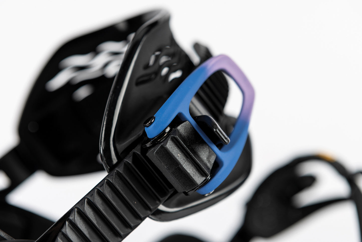 Nitro FATE Damen Snowboard Bindung ULTRA BLACK 2026 All-Mountain-Snowboardbindung