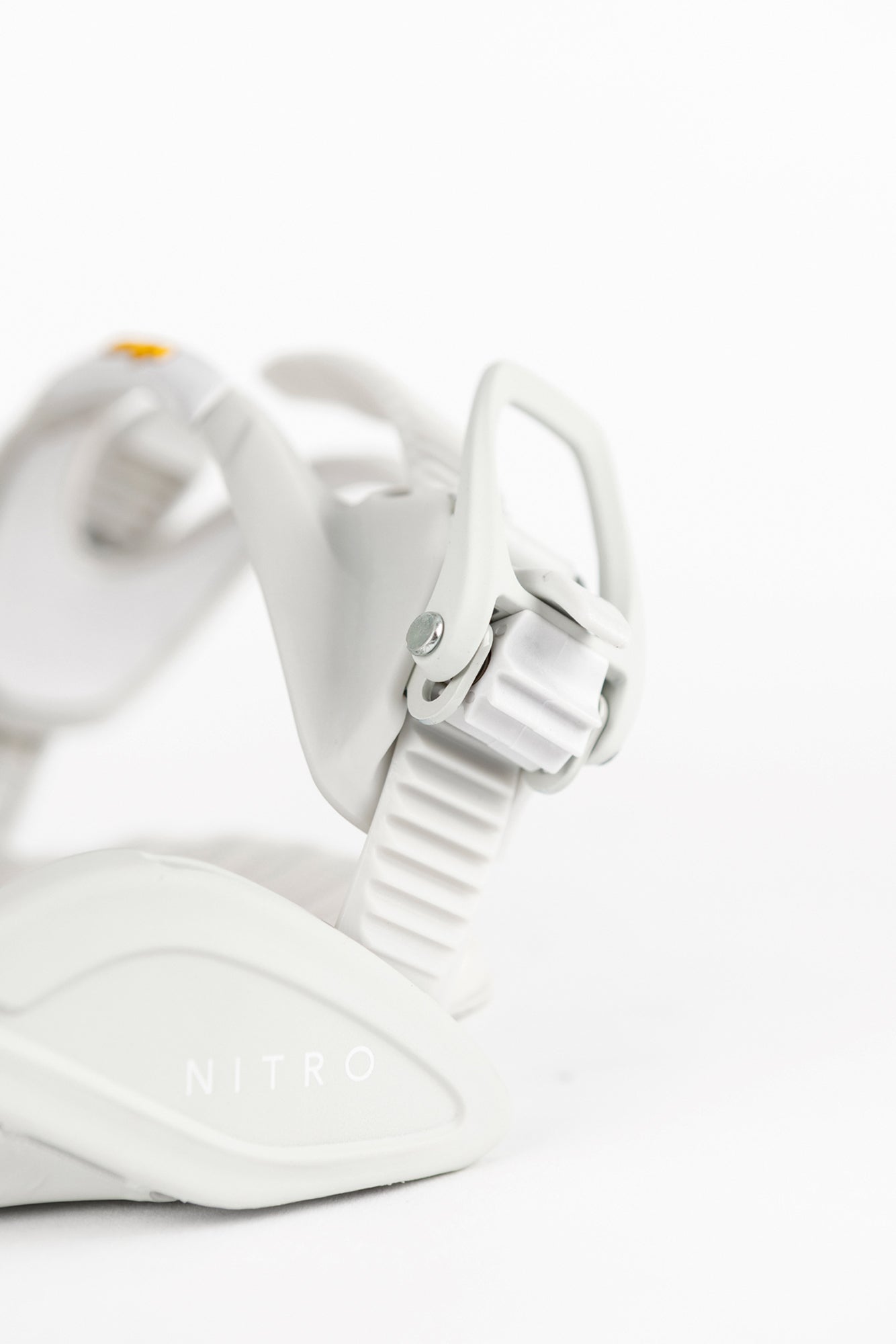 Nitro FATE Damen Snowboard Bindung OFF WHITE 2026 All-Mountain-Snowboardbindung