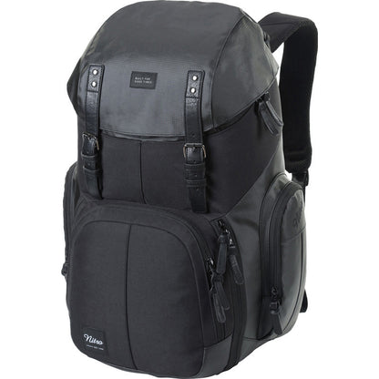 Nitro Weekender 42L Rucksack mit 17 Zoll Laptopfach Tough Black