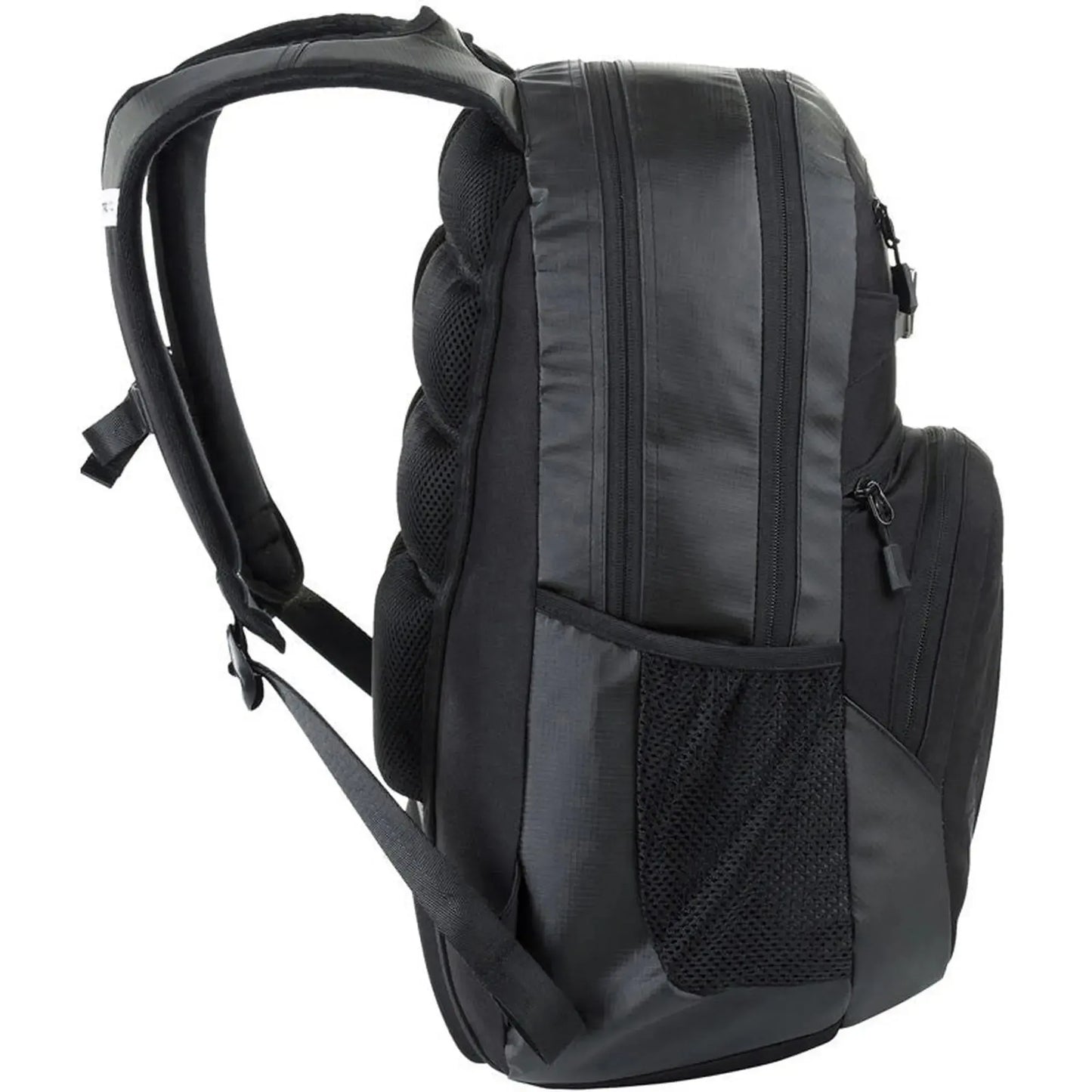 Nitro Hero 37L Rucksack mit 17 Zoll Laptopfach Tough Black
