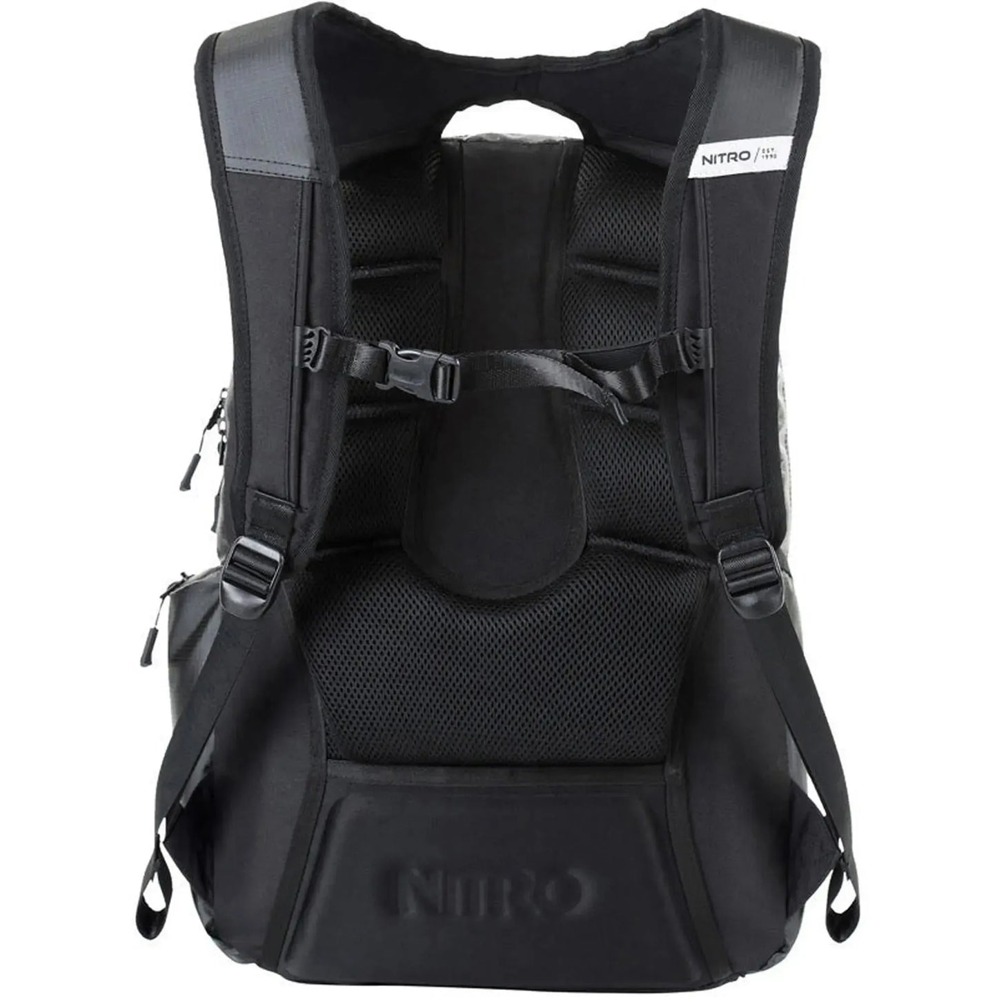 Nitro Hero 37L Rucksack mit 17 Zoll Laptopfach Tough Black