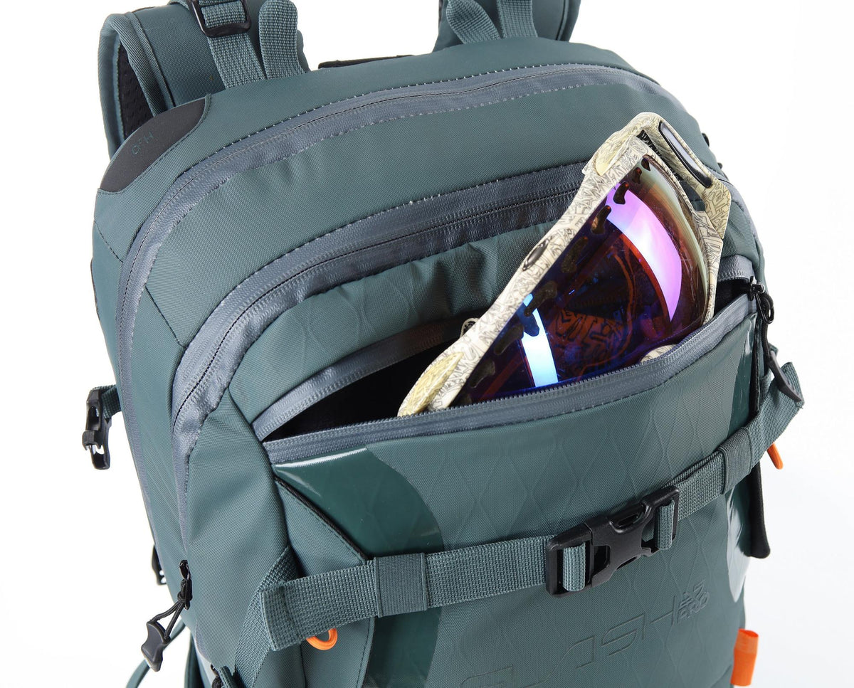 Nitro Slash 25 Pro 25L Snowboard-/Tourenrucksack – Jungle Green – Detailansicht 2