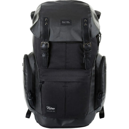 Nitro Daypacker 32L Rucksack mit 15 Zoll Laptopfach Tough Black