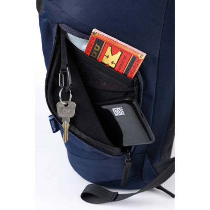 Nitro Nikuro 26L Rucksack mit 15 Zoll Laptopfach Nightsky
