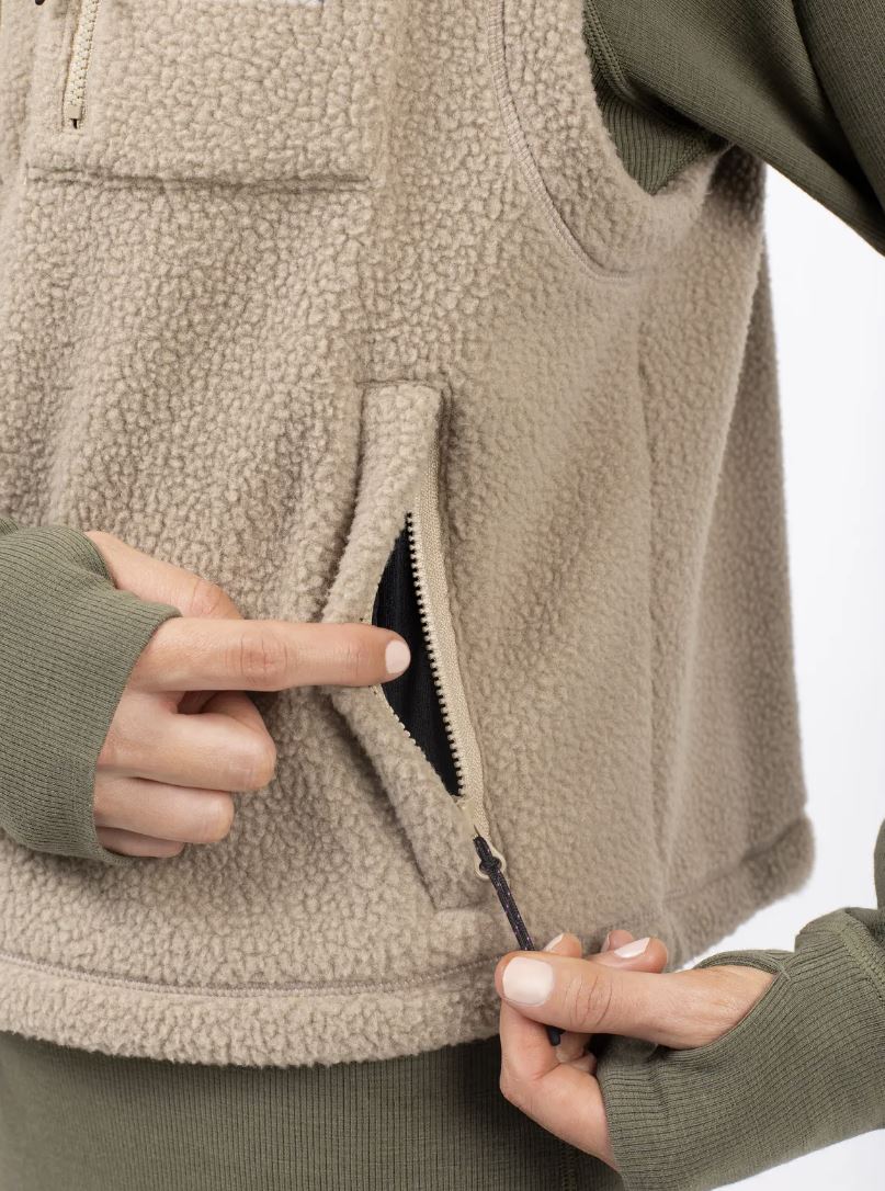 Eivy Boxy Sherpa Vest Damen Fleece-Weste Sand