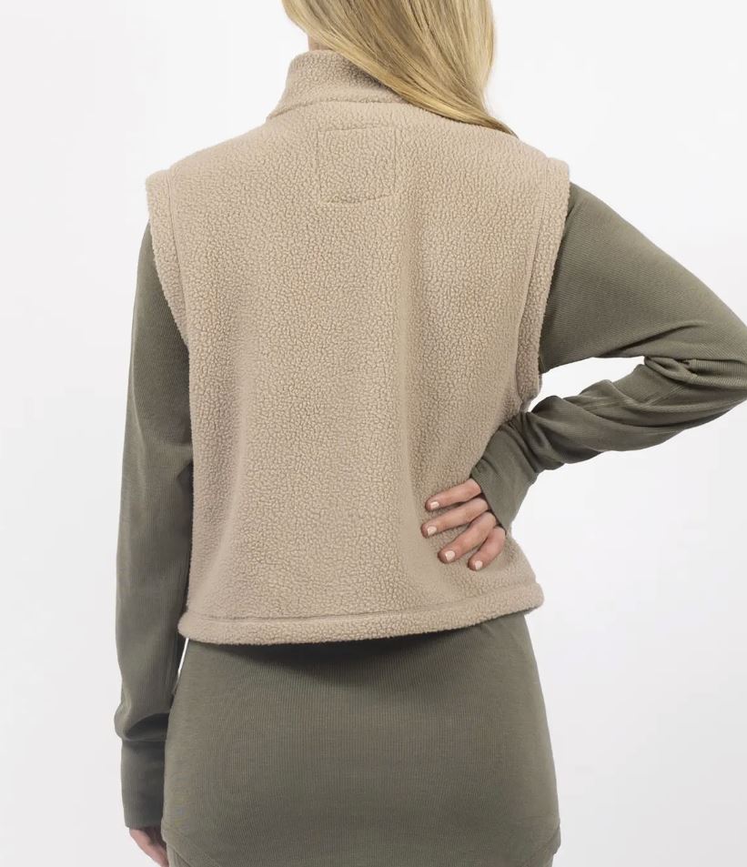 Eivy Boxy Sherpa Vest Damen Fleece-Weste Sand